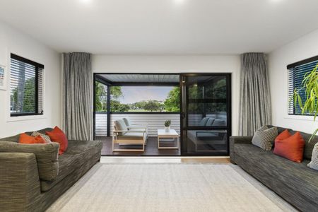 Parkside Dream Home - Photo 3