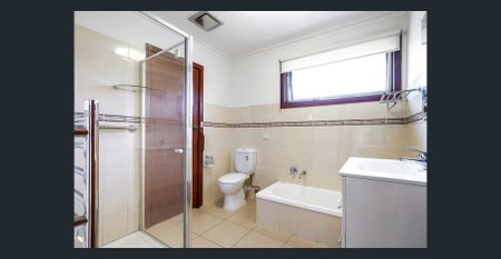 Neat & Comfortable Unit with Large Backyard - Photo 5