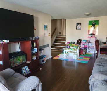 For Lease - 94 Leacrest Street, Brampton, Ontario - Photo 3