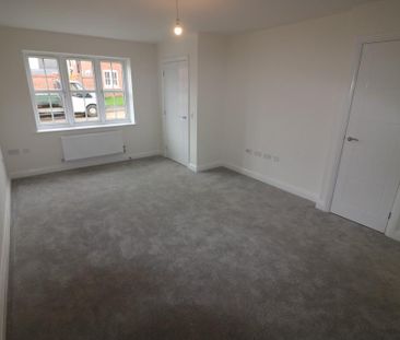 3 bedroom semi-detached house to rent - Photo 3