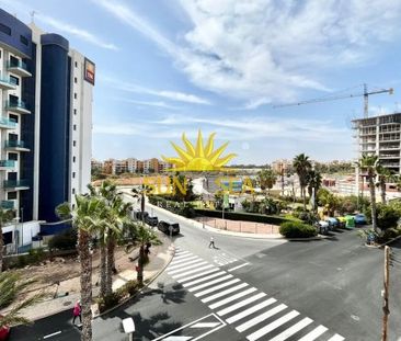 TWO BEDROOM APARTMENT WITH SEA VIEWS IN PUNTA PRIMA, TORREVIEJA - Photo 3
