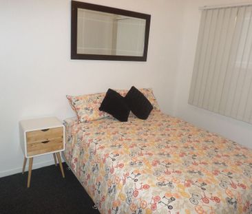 Lovely affordable furnished 2 bedroom apartment - Photo 4
