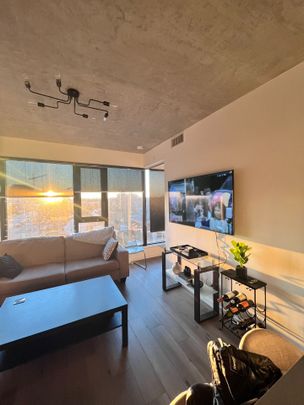 For Lease - 7 Smith Crescent Unit# 419, Toronto, Ontario - Photo 1