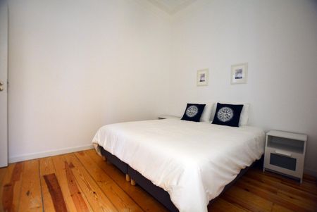Apartamento T2 Mobilado | 80m² | Conde Redondo | Próx. Av. Liberdade | Transportes à Porta - Foto 4