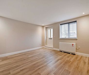 A newly converted two bedroom split level apartment located on the ... - Photo 2