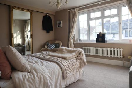 4 bedroom house to rent - Photo 3
