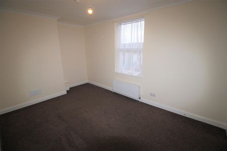 Bromsgrove Road, Redditch - Photo 2