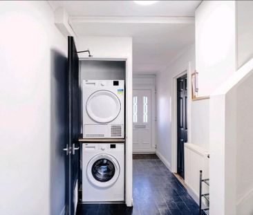 1 bedroom in a house share to rent - Photo 6