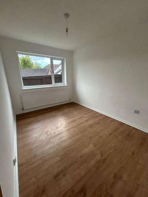 Barnes Close, Sturminster Newton, DT10 - Photo 1