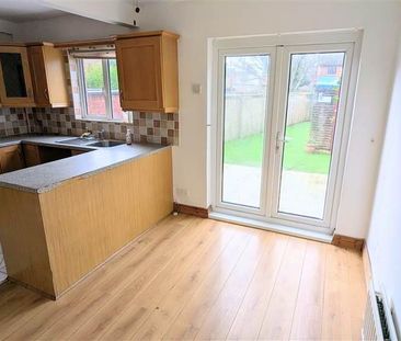 37 Hills Avenue, Belfast, BT4 1LR - Photo 4