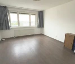 Furnished 2 Bedroom Apartment close to VIC - Photo 3