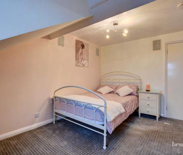 4 bedroom villa to rent - Photo 3