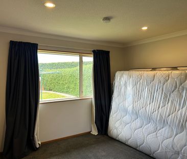 Large Family Home - Photo 5