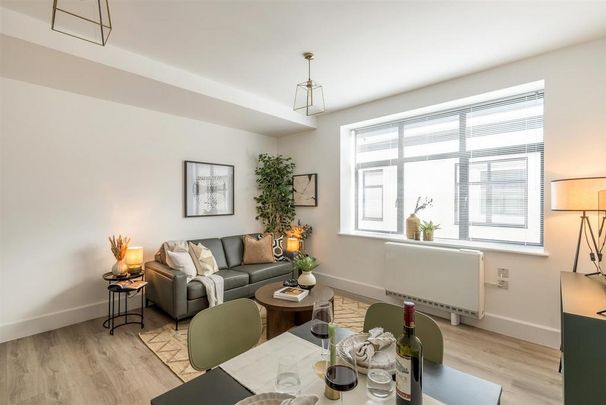 2 bedroom flat to rent - Photo 1