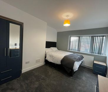 Tootal Drive, Salford - Photo 2