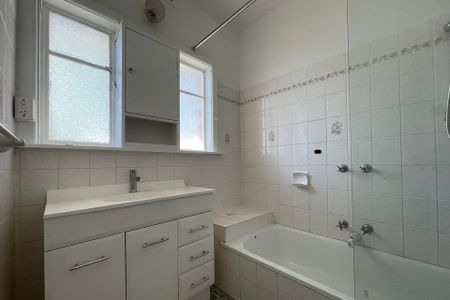 38 Tobruk Avenue, Heidelberg West. - Photo 5