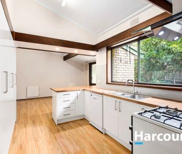 Glen Waverley - Photo 3