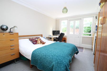 Silverdale Road - Photo 4