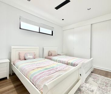Near-new five-bedroom duplex with stylish modern living - Photo 5