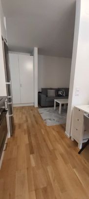 Blomsterkungsvägen, Stockholm - Photo 1