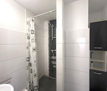 Möbliertes WG-Zimmer in einer großzügigen 5-Zimmer-Wohnung - Photo 2