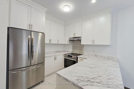 For Lease - 61 Copperhill Heights, Barrie, Ontario - Photo 5