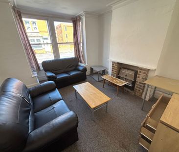 10 Heathcoat Street - New Kitchen & A1 Location Loughborough - Photo 3