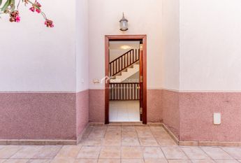 Chalet adosado · Alquiler a largo plazo ·