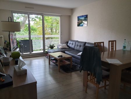 Location Appartement 3 pièces 71m² LE CREUSOT 71200 - Photo 4