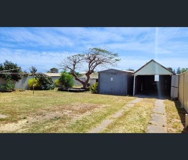 72 Gertrude Street, Geraldton, WA 6530 - Photo 3