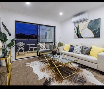 MOUNT ROSKILL, 3 BEDROOMS - Photo 2