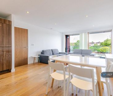 2 bedroom flat to rent - Photo 1