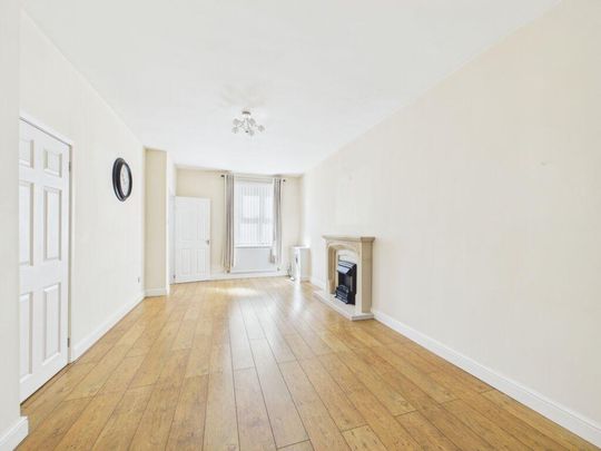 2 bedroom terraced house to rent - Photo 1
