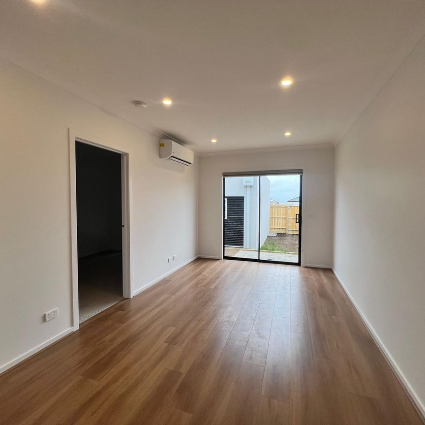 45 Yucca St, Wyndham Vale VIC 3024 - House For Rent | Domain - Photo 1