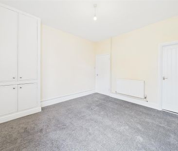 3 bedroom End of terrace house to rent - Photo 6