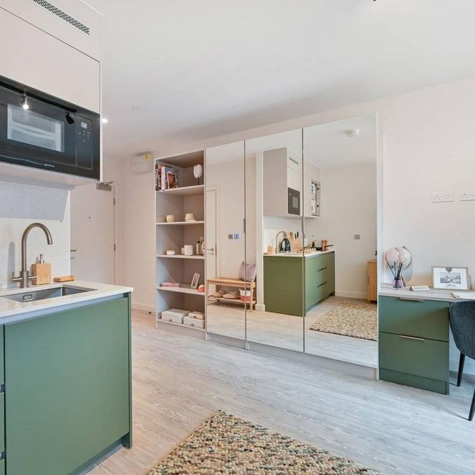 Studio to rent - Photo 1