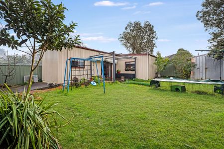 Large Family House - Photo 4