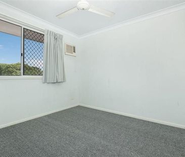 3/37 Granville Street, Pimlico - Photo 3