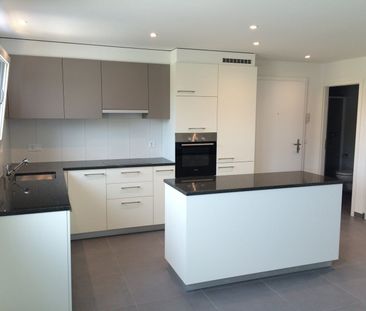 3.5 room apartment on the ground floor! - Photo 3