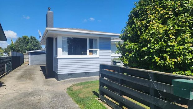 Bright and Airy Home Looking For a Family - Photo 1