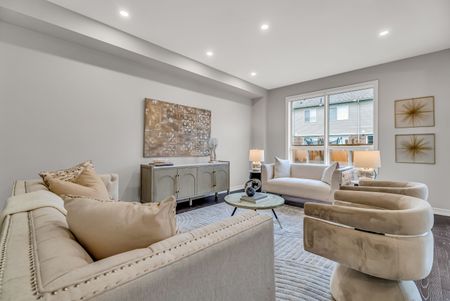 For Lease - 40 Britannia Avenue, Oshawa, Ontario - Photo 5