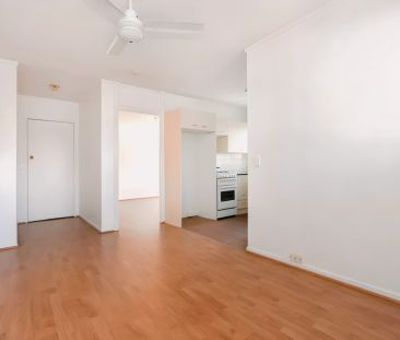 1Bedrooms, 1Bathrooms - Photo 1