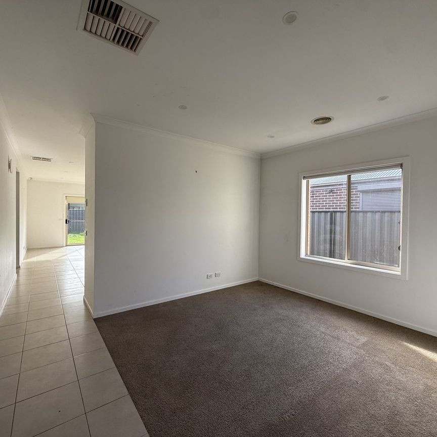 Family Home in Prime Location - Photo 1