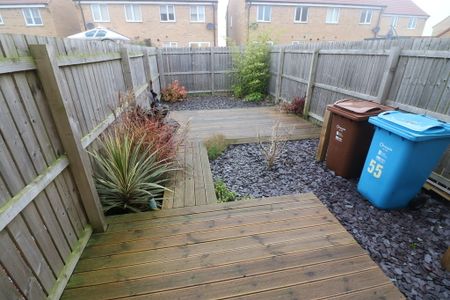 Chartwell Gardens, Kingswood, Hull - Photo 3