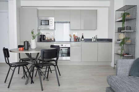 1 bedroom apartment to rent - Photo 2