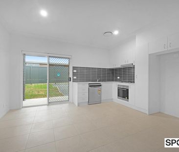 BRAND NEW 2 BEDROOM DUAL KEY HOME IN GILLIESTON HEIGHTS - Photo 2