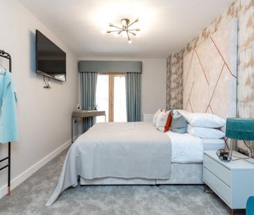 High Street, Southall, Middlesex,UB1 - Photo 4