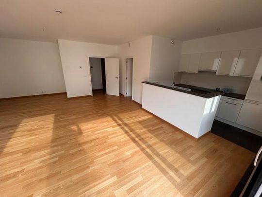 Appartement te huur - Photo 1