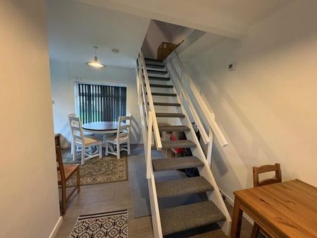 1 bedroom semi-detached house to rent - Photo 2