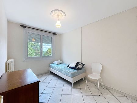 Location Maison 1 pièce 9m² HEROUVILLE ST CLAIR 14200 - Photo 2